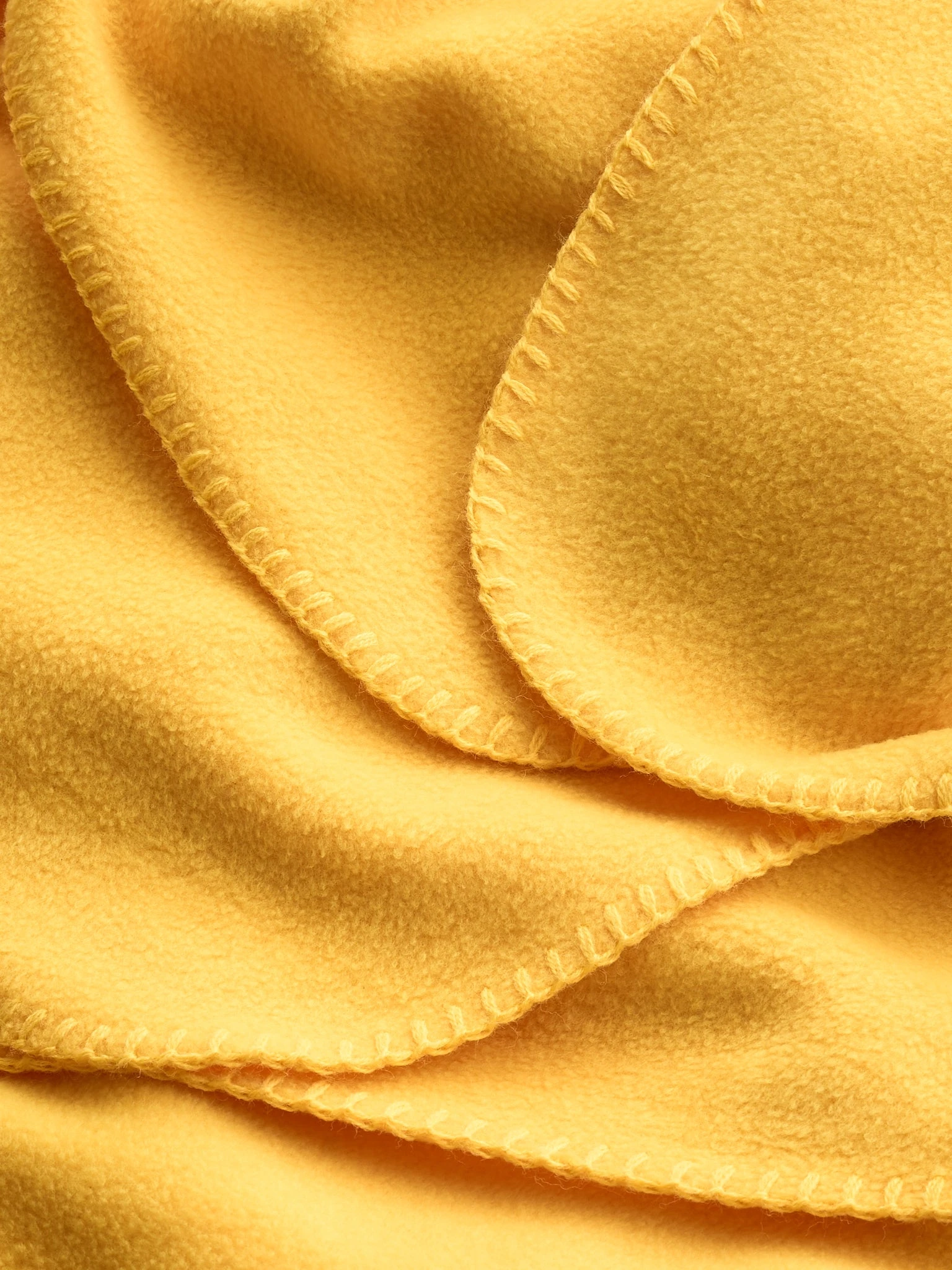 Yogamatters Cosy Fleece Yoga Blanket 4 Yogamatters Cosy Fleece Yoga Blanket - Image 4