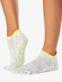 ToeSox Tec Grip Full Toe Low Rise - Wildflower Space Dye -Clothing Shop YTOEWTLRTWILDFLOWERS 1