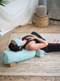 Yogamatters Organic Cotton Chambray Buckwheat Bolster 22 Yogamatters Organic Cotton Chambray Buckwheat Bolster -Clothing Shop Yogamatters Natural Dyes August 20226221