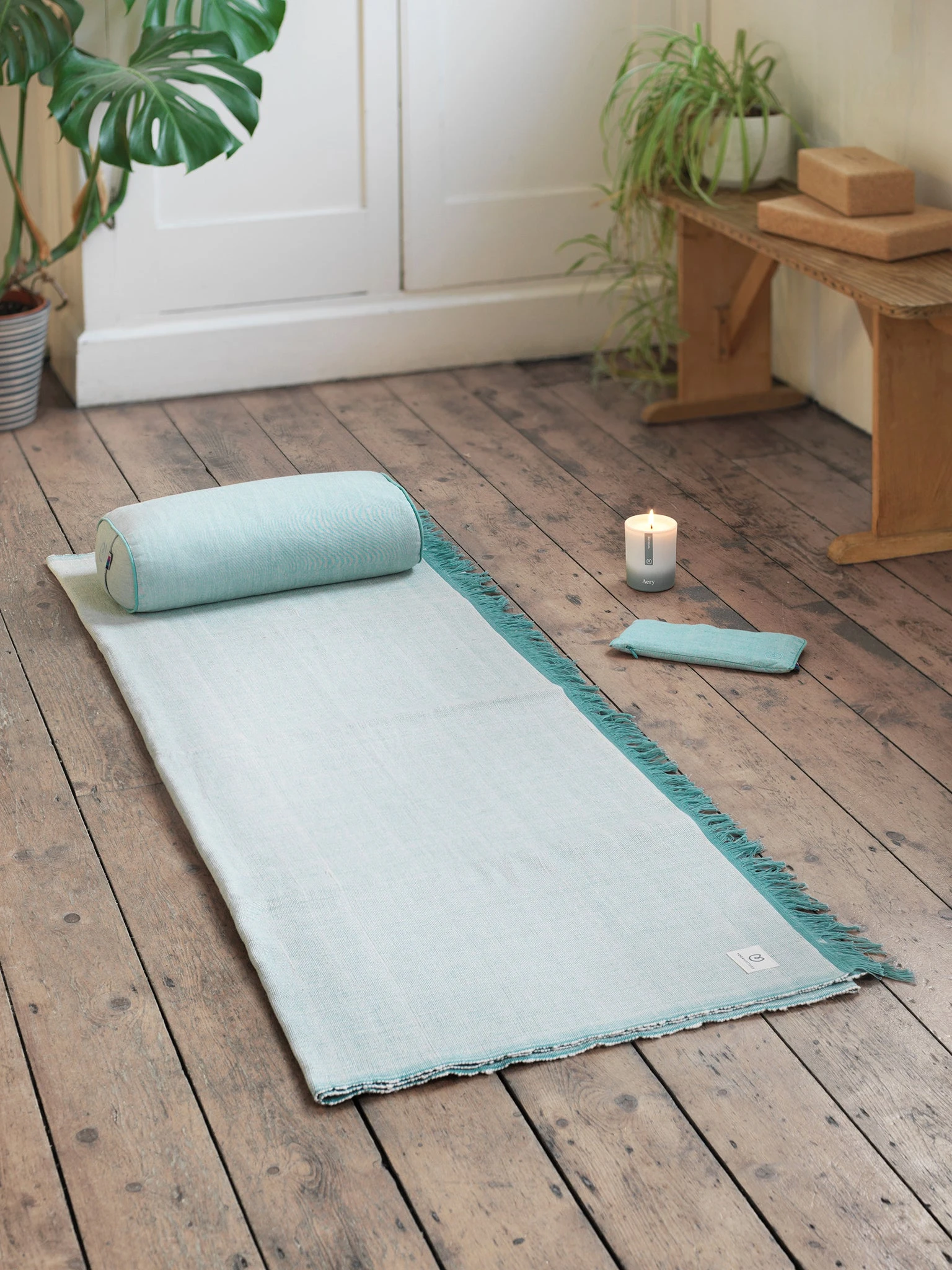 Yogamatters Organic Cotton Mini Meditation Kit 11 Yogamatters Organic Cotton Mini Meditation Kit - Image 11